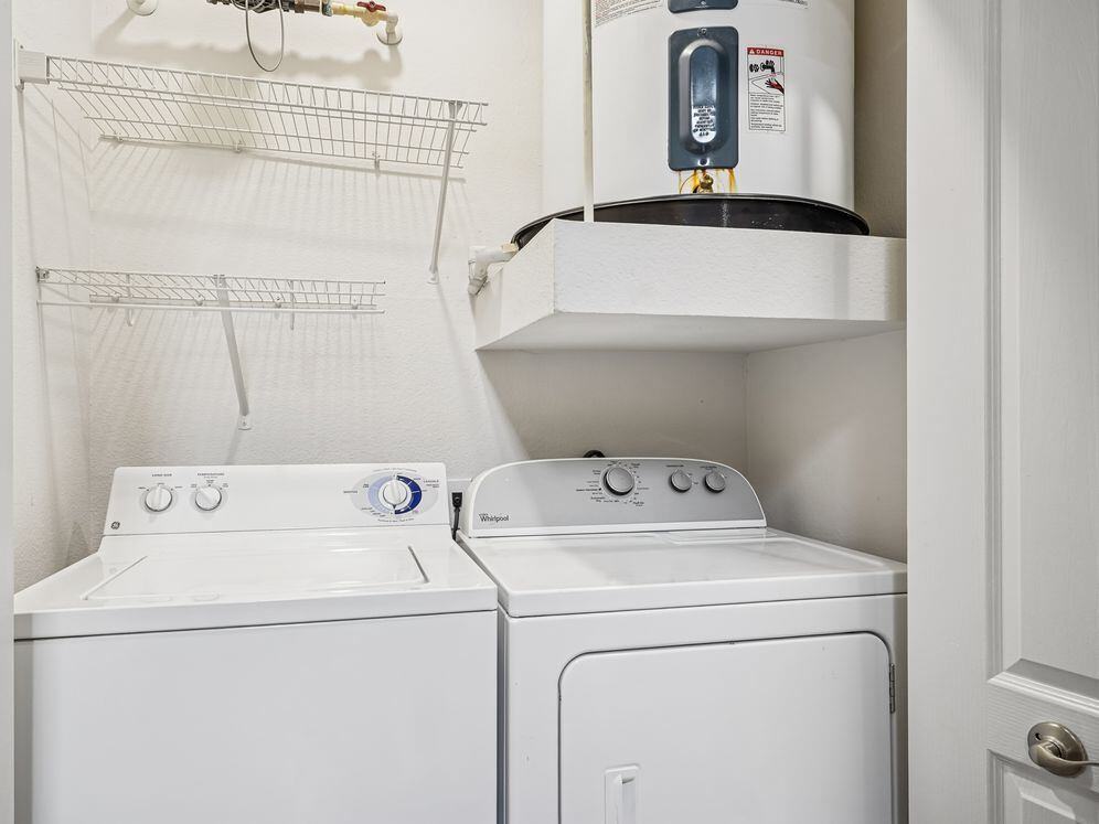 Eaves Twin Creeks - Photo 4 of 25