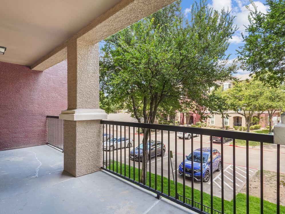 Eaves Twin Creeks - Photo 5 of 25