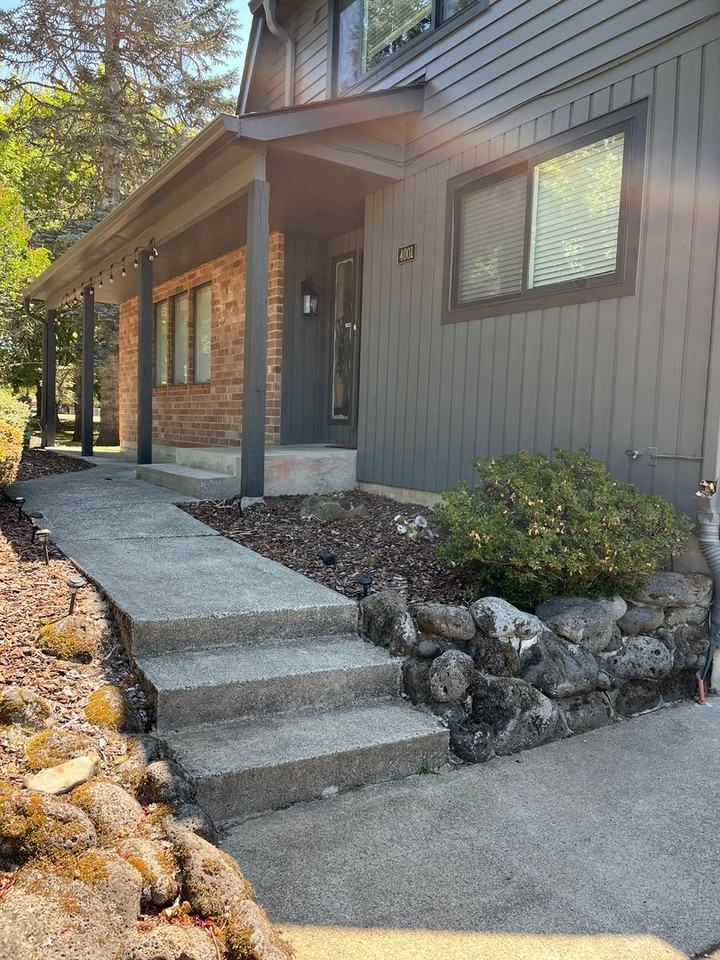 4001 Nw 127th St - Photo 2 of 50