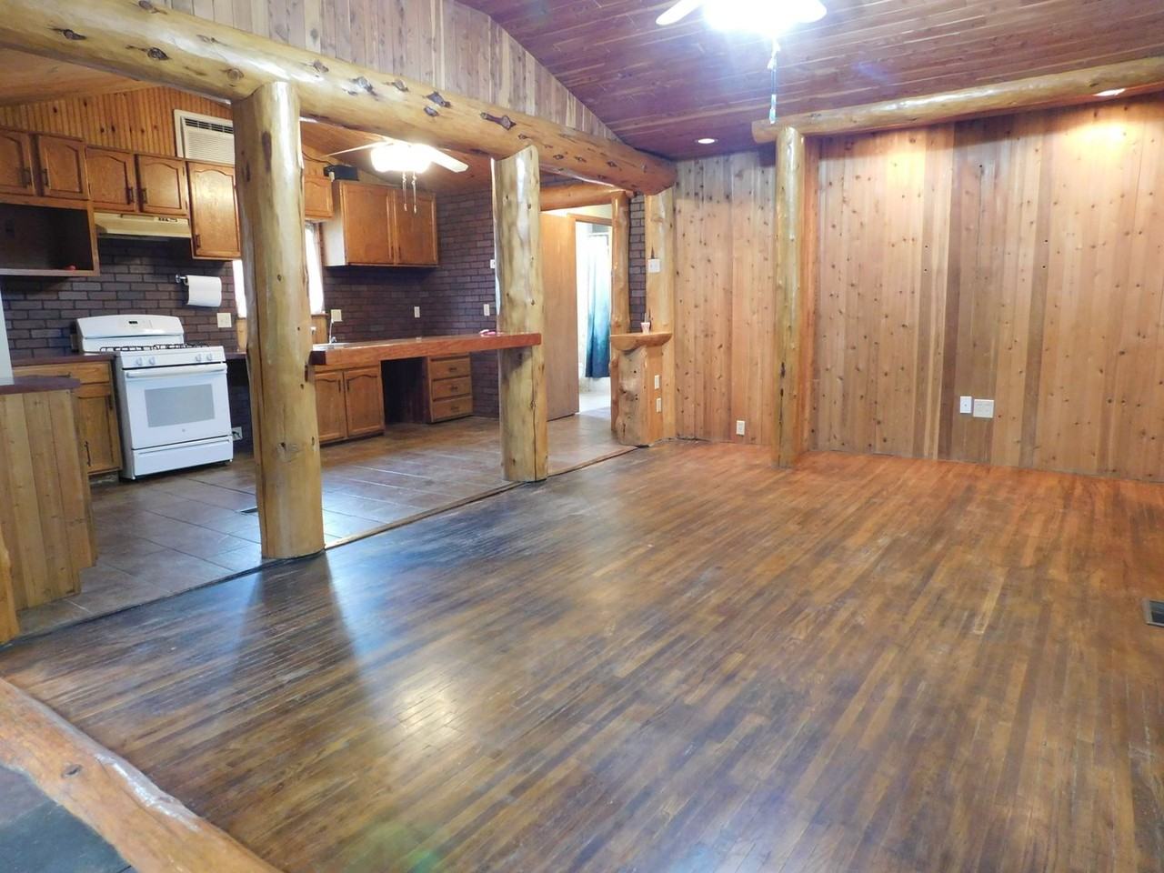 1731 Palisade St - Photo 3 of 13