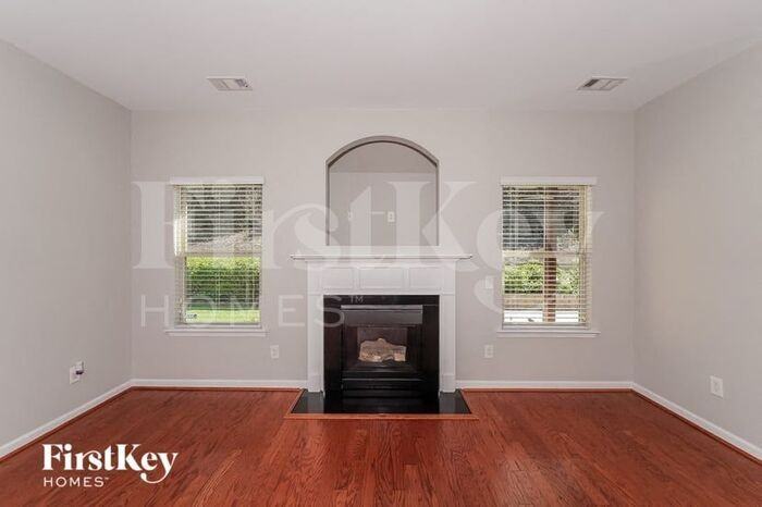 623 Dulion Dr - Photo 2 of 15