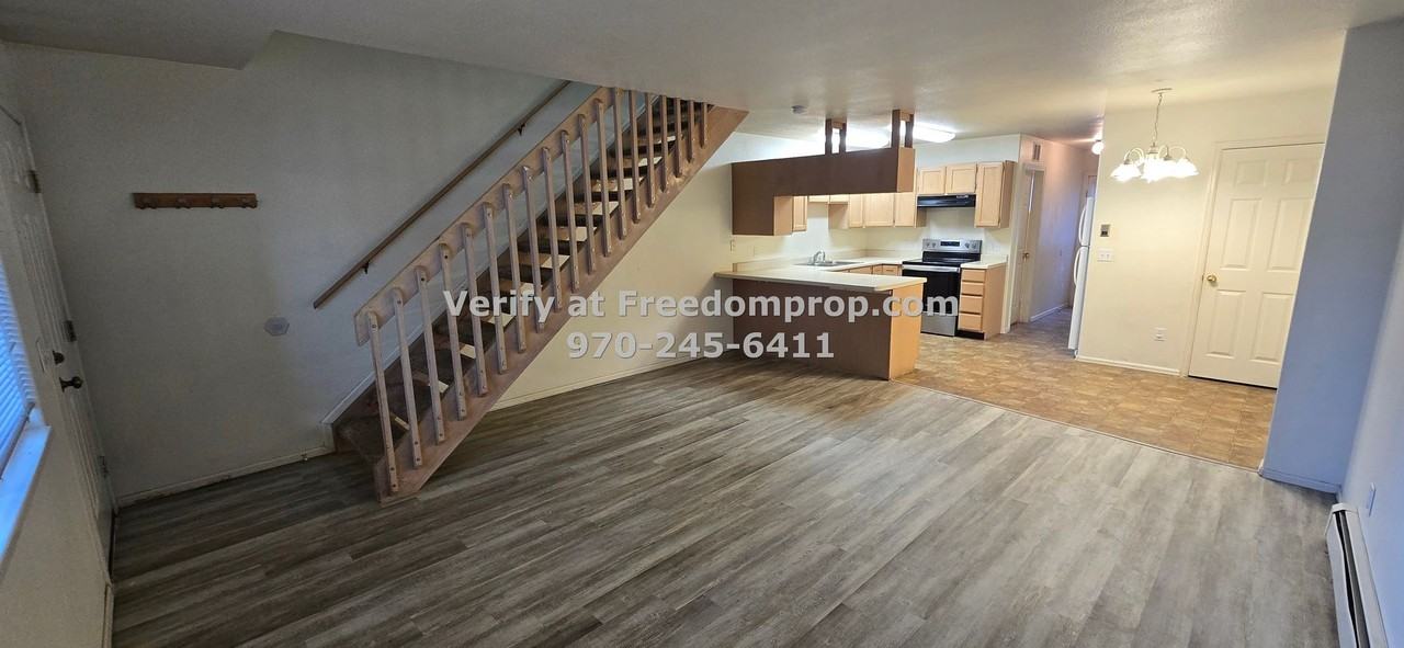 2150 College Pl #45 - Photo 3 of 11