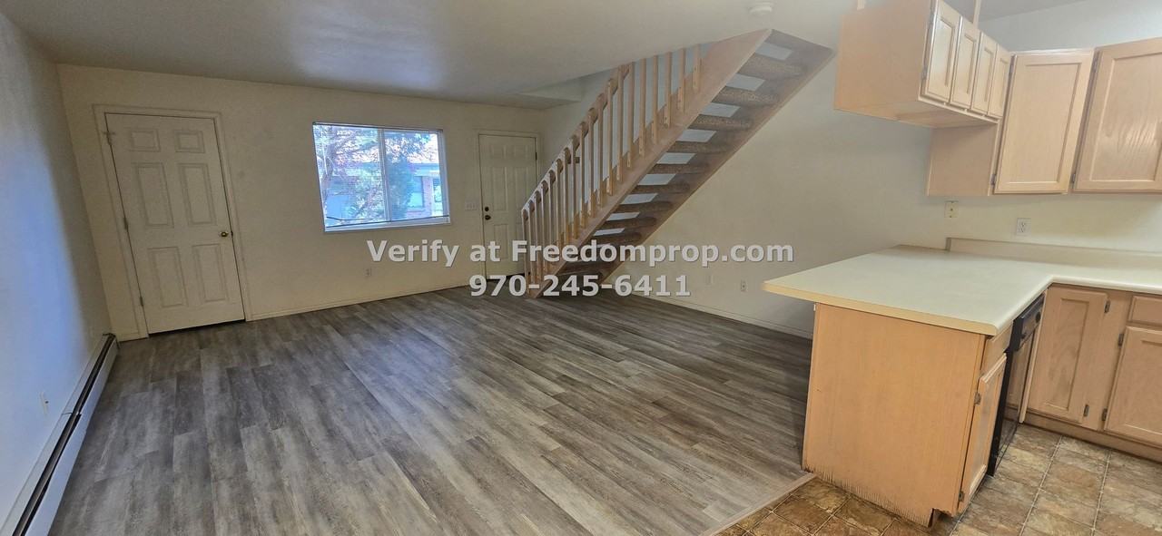 2150 College Pl #45 - Photo 4 of 11