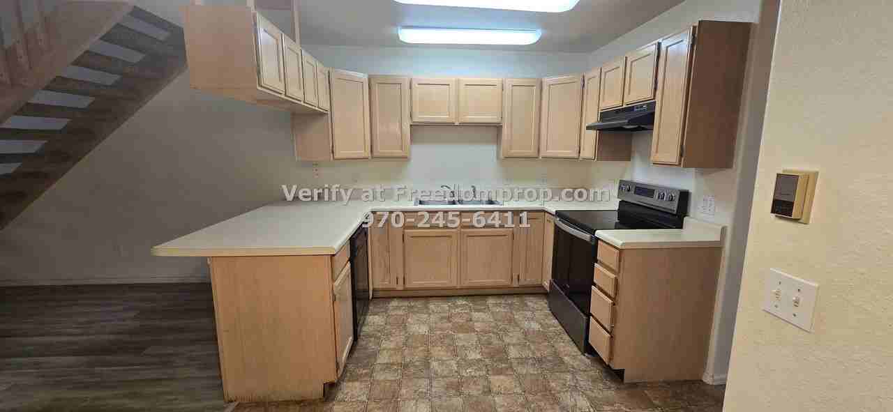 2150 College Pl #45 - Photo 5 of 11