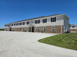 featured image of 2 Longview Cir