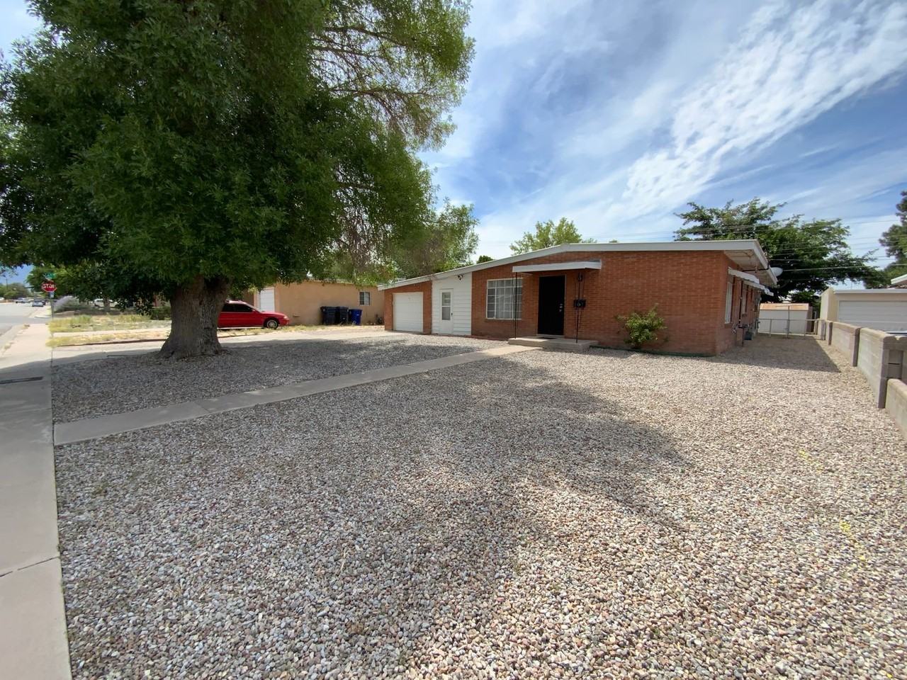 4712 Palo Duro Ave Ne - Photo 2 of 32