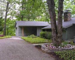 featured image of 272 Drake Rd