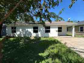 525 Thompson St - Photo 1 of 1