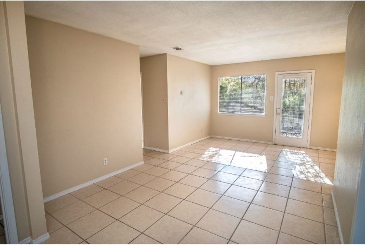 6916 Shady Grove Dr - Photo 2 of 18