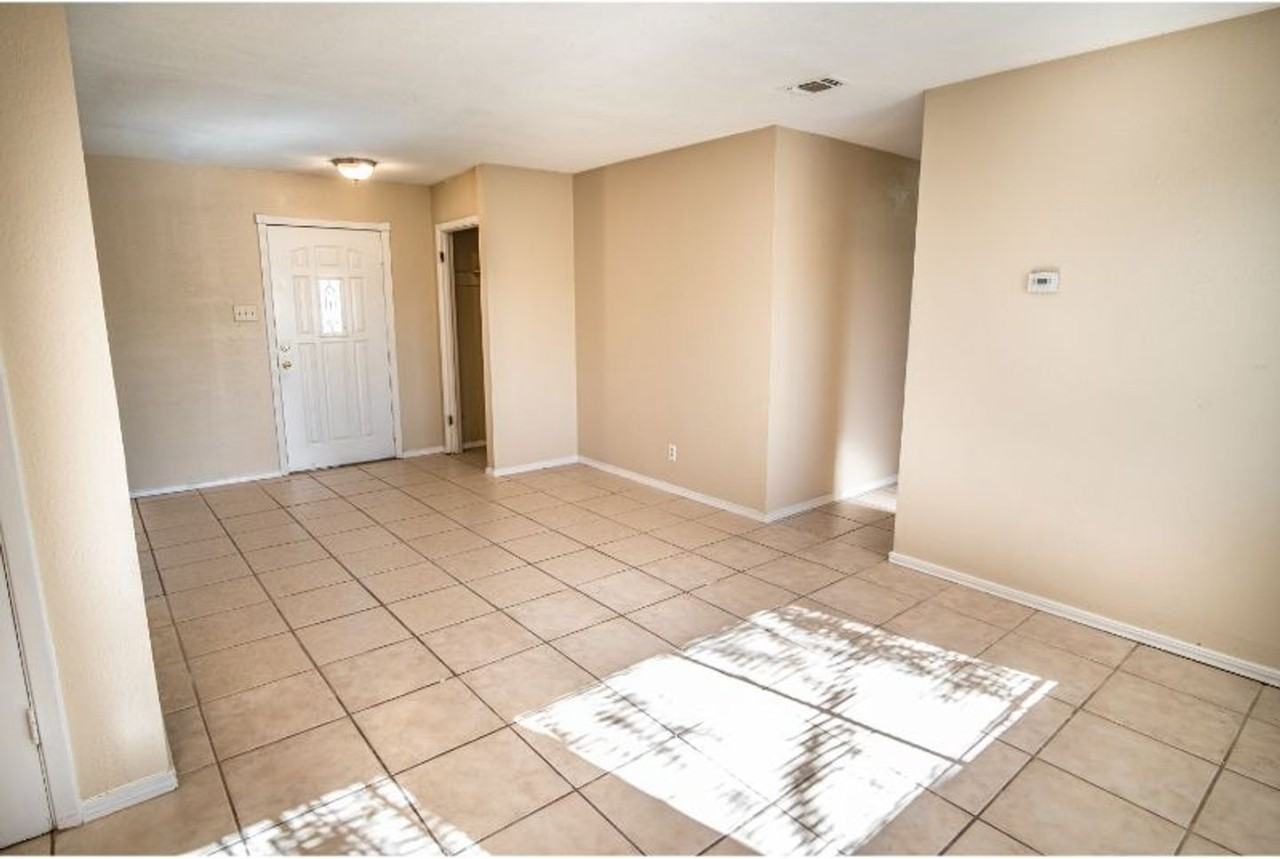 6916 Shady Grove Dr - Photo 4 of 18