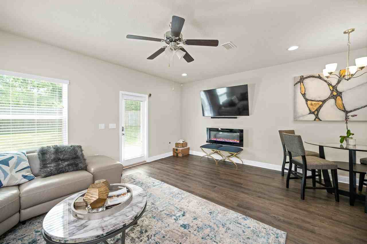 25806 Pollard Rd - Photo 7 of 34