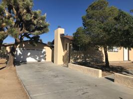featured image of 7423 Dumosa Ave