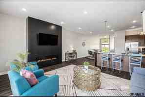 featured image of 636 N 46th St