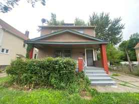 12100 Parkhill Ave - Photo 1 of 1