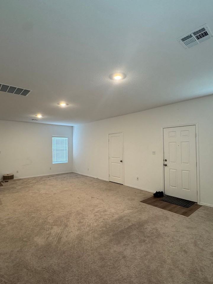 184 Agate Cliff Dr - Photo 4 of 29