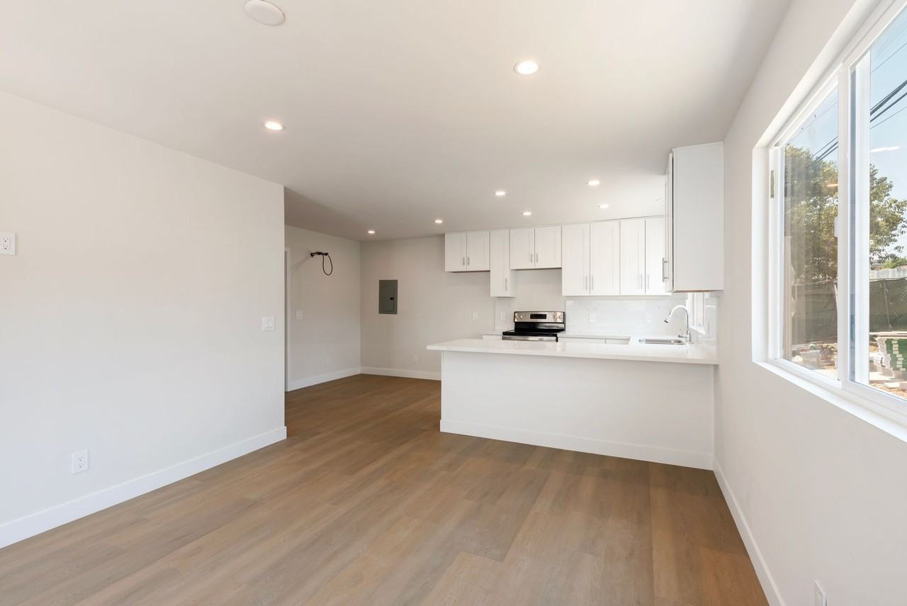 Brooklyn - Photo 3 of 11