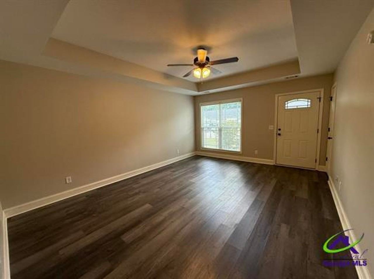 317 Grayton Way - Photo 2 of 14