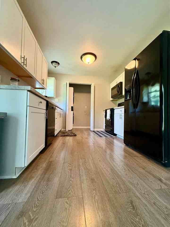 346 S Cedar Dr - Photo 2 of 21