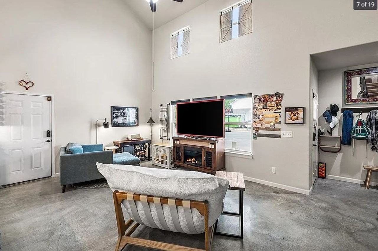 506 Burleson Blvd - Photo 4 of 19