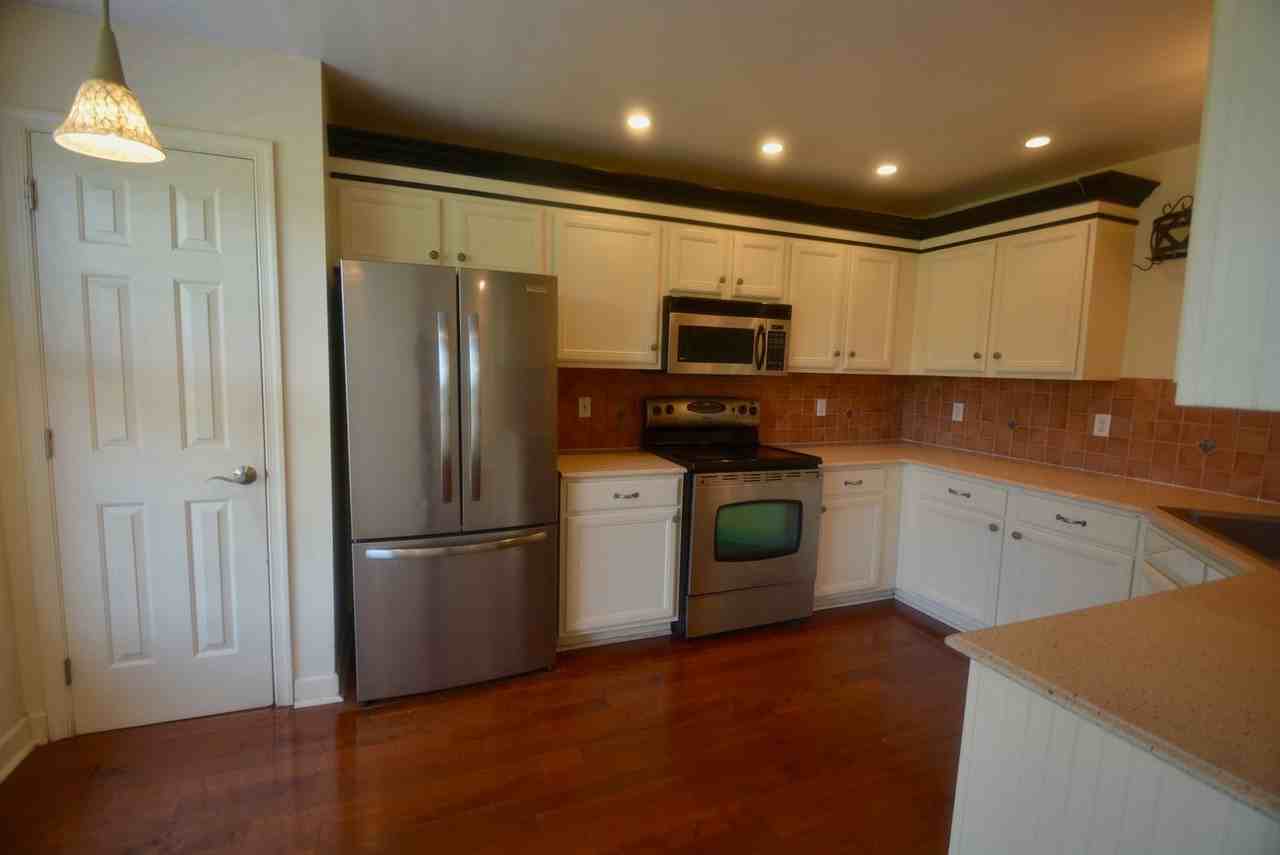 6 Peterson Pl - Photo 3 of 26