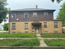 featured image of 3500 N 48th St