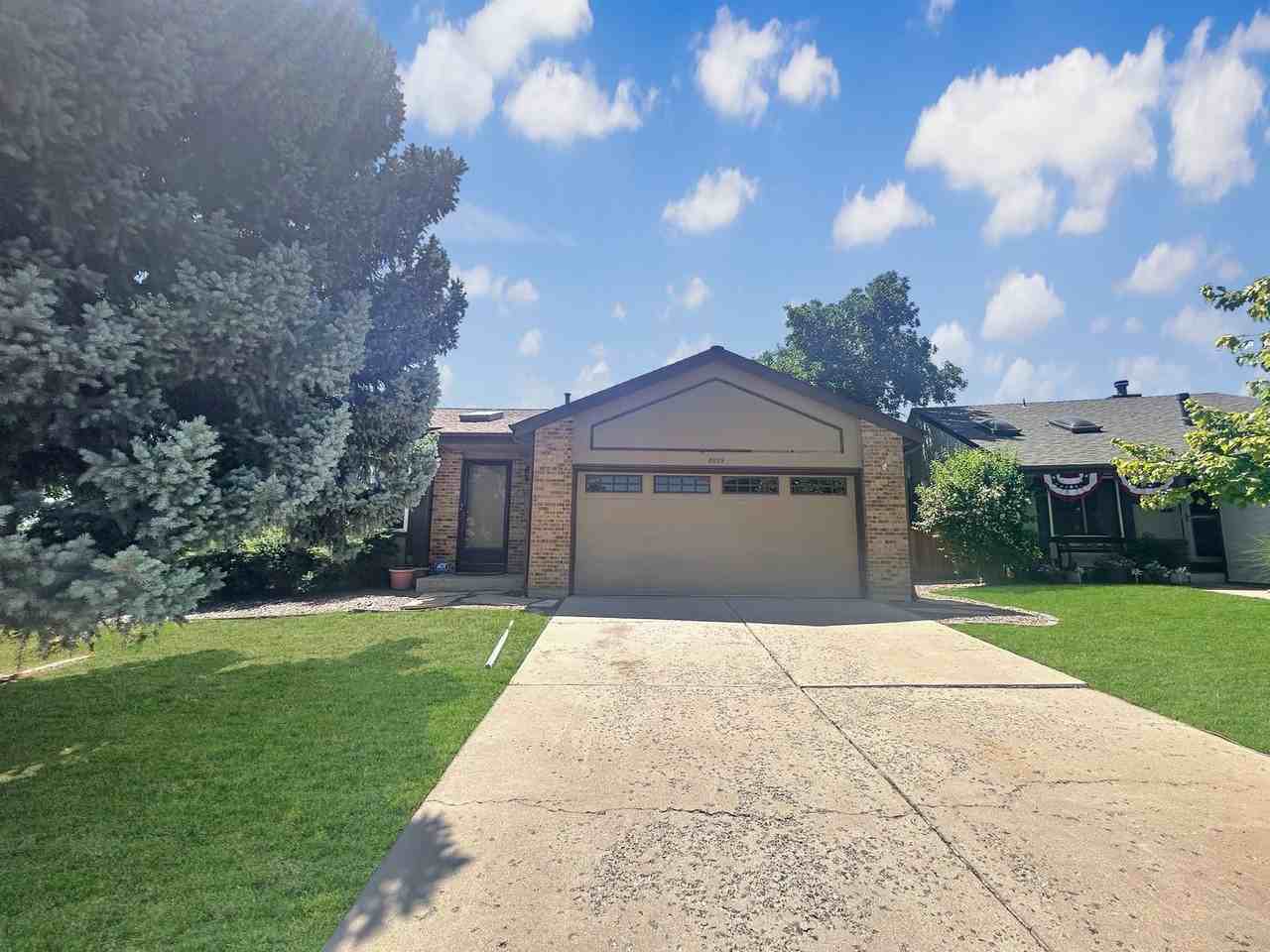 8059 S Johnson Ct - Photo 2 of 43