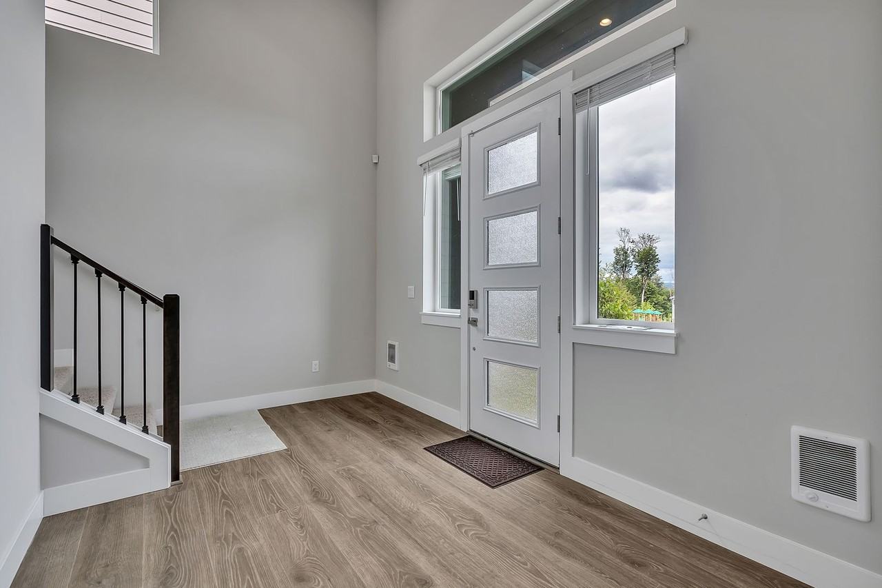 6711 122nd Pl Se - Photo 4 of 33