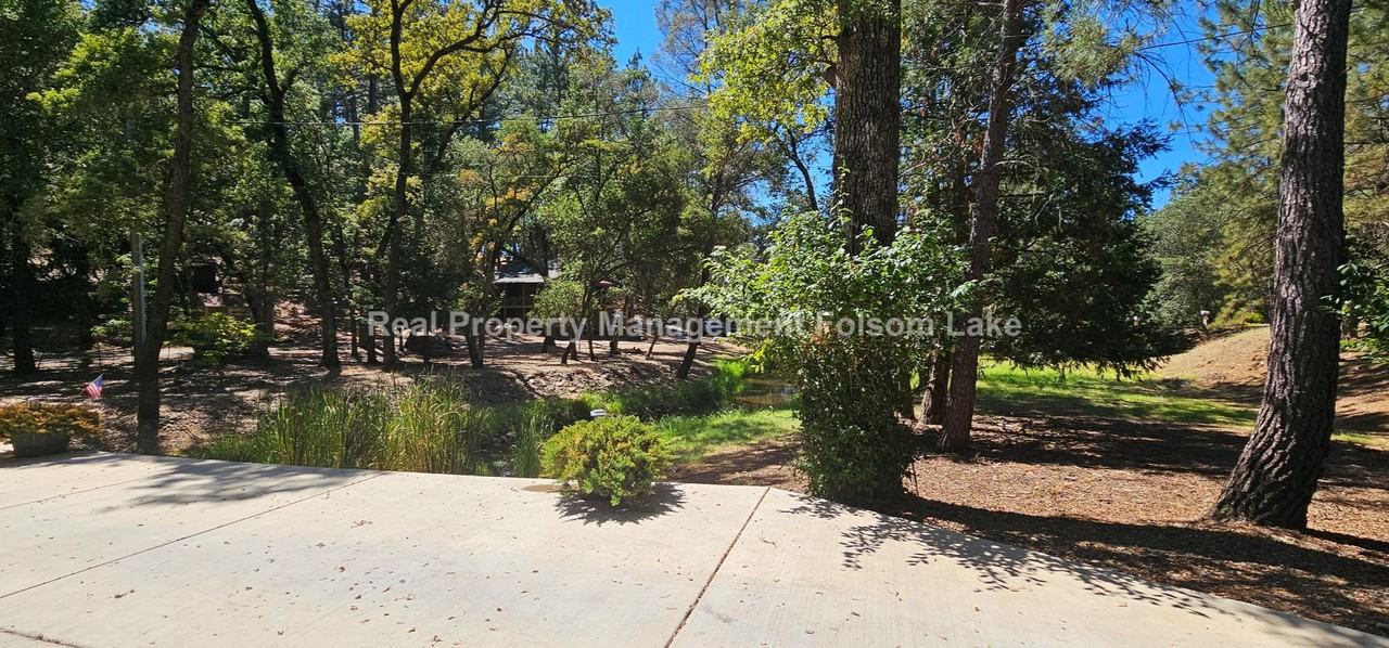 6399 Stanley Dr - Photo 2 of 19