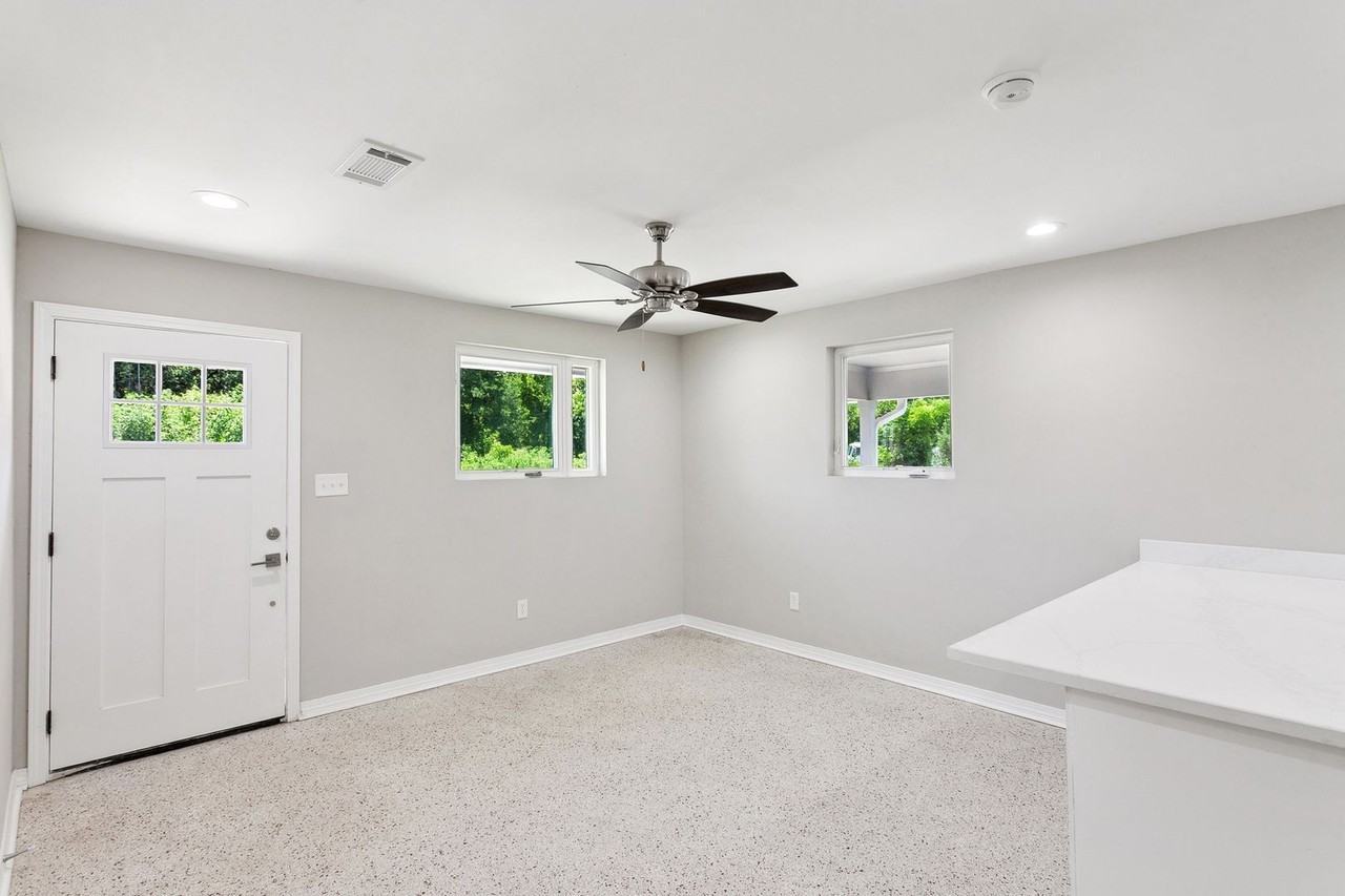 315 Centanni Rd - Photo 2 of 15