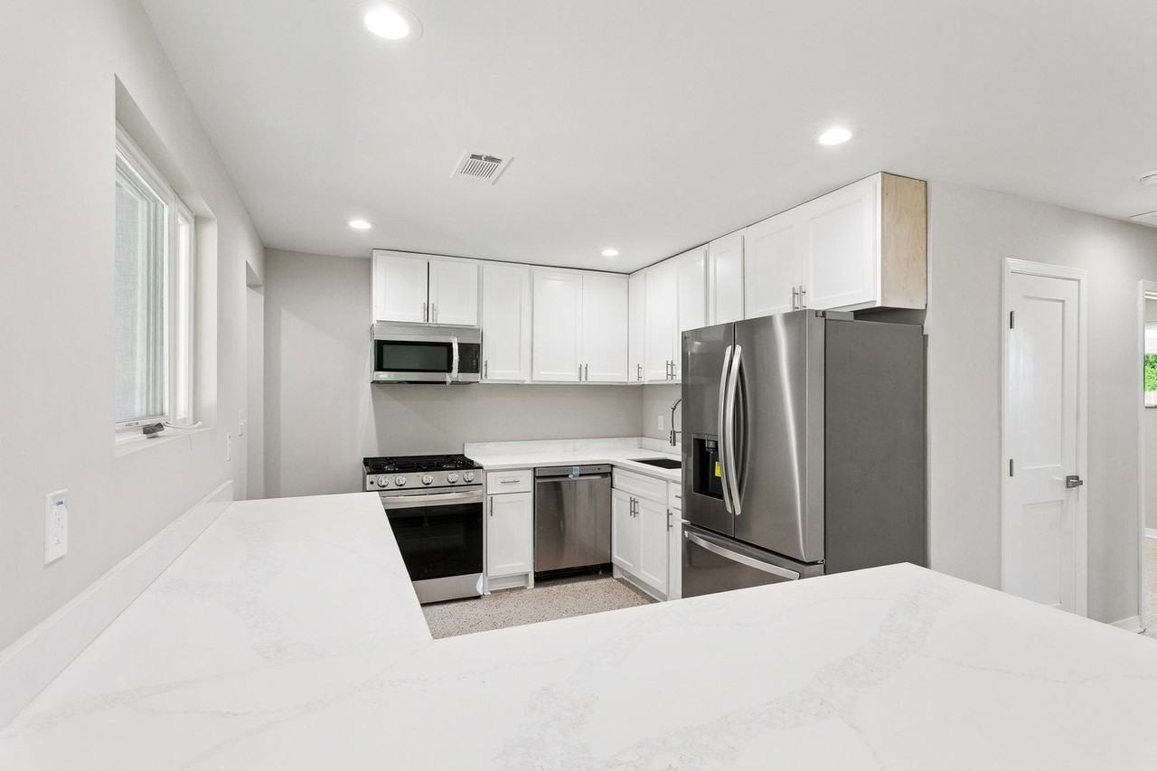 315 Centanni Rd - Photo 3 of 15