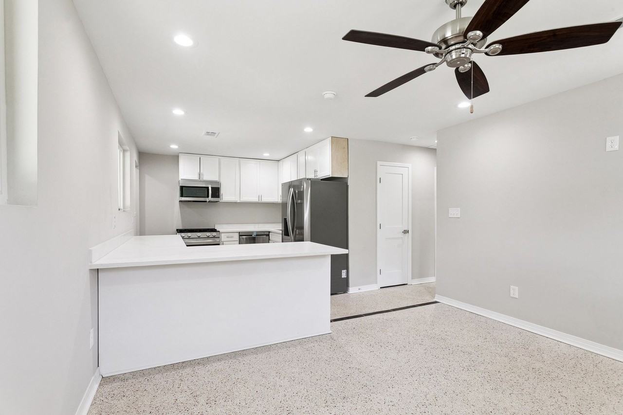 315 Centanni Rd - Photo 5 of 15