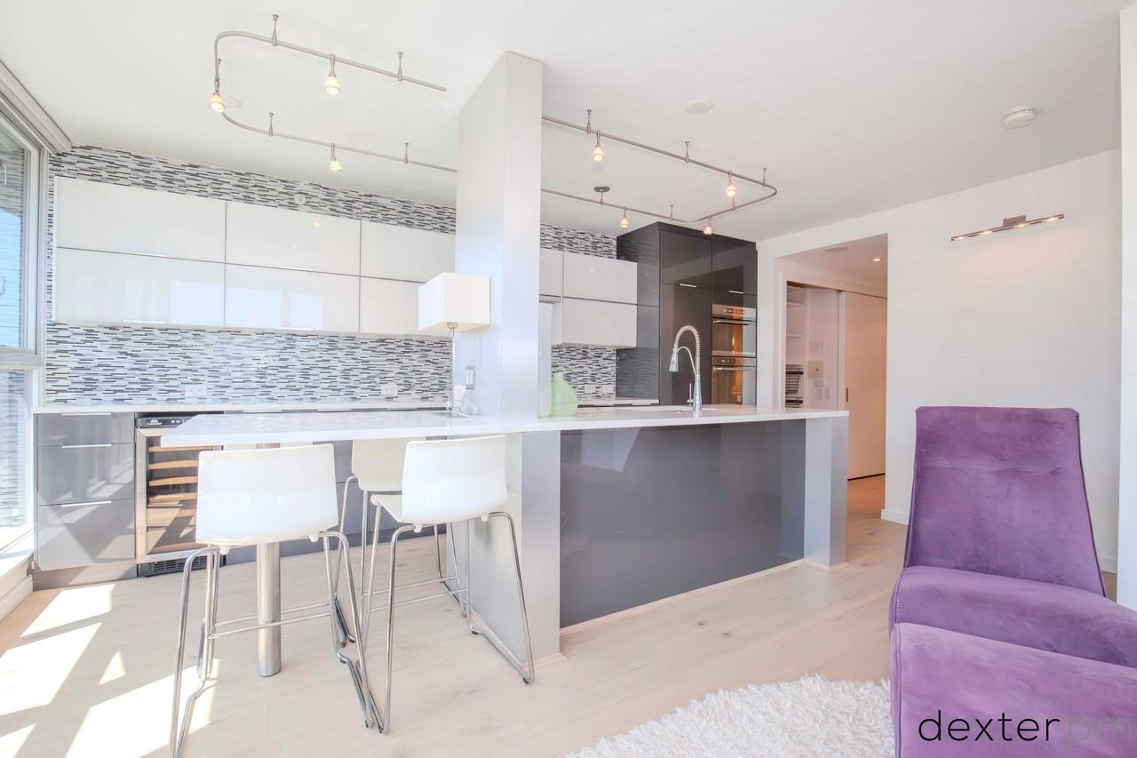 1068 Hornby Street #1608 - Photo 5 of 16