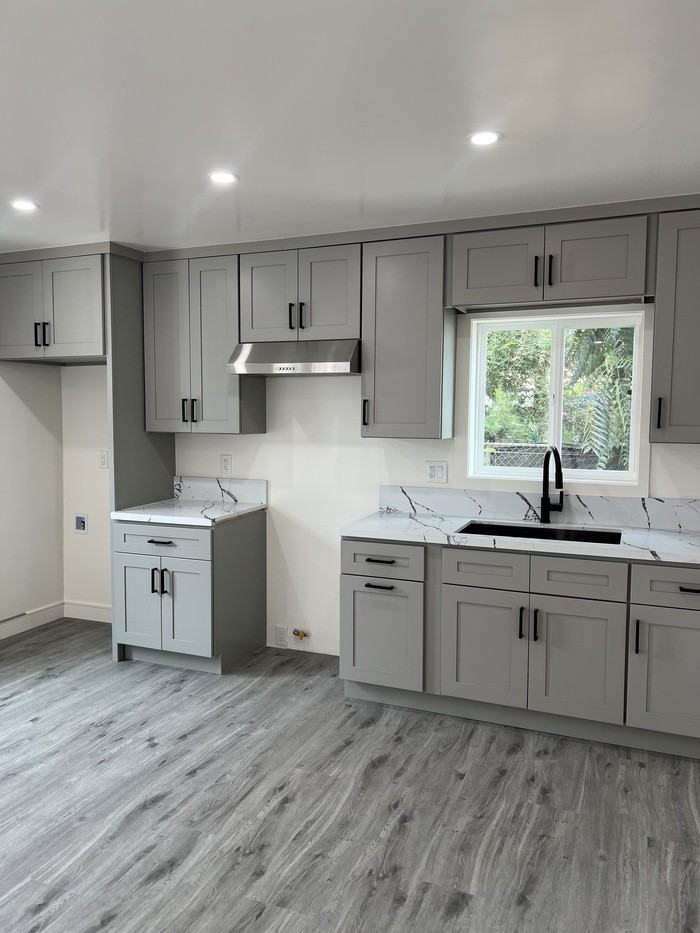 15516 S White Ave #3 - Photo 3 of 11