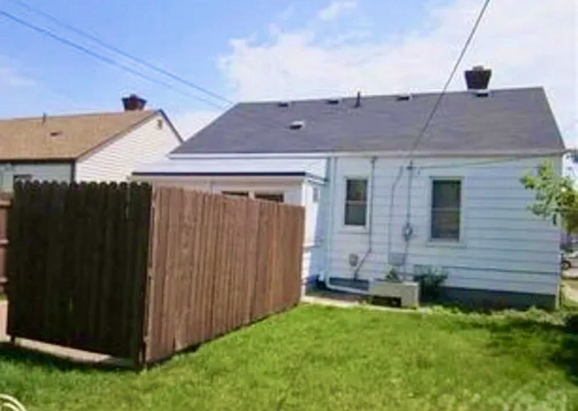 21155 Dexter Blvd #NA - Photo 7 of 19