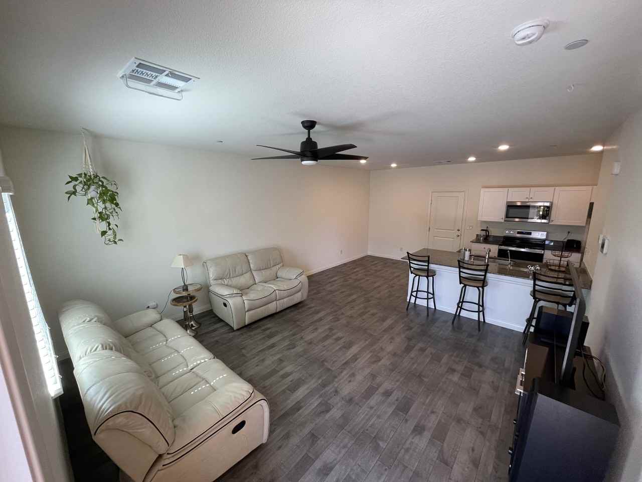 12748 Feathersong St - Photo 2 of 17
