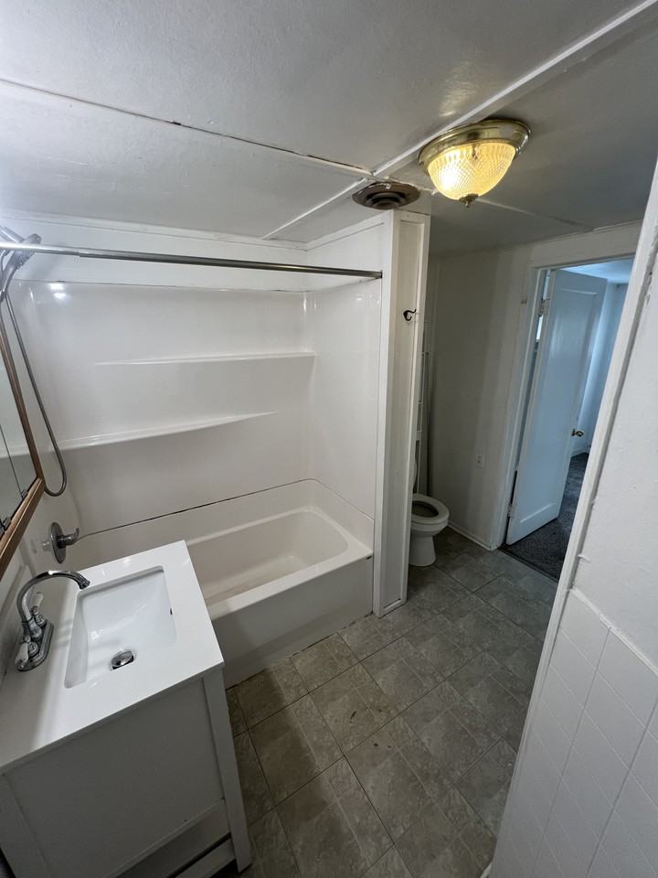 5763 Mantey Ln - Photo 3 of 22