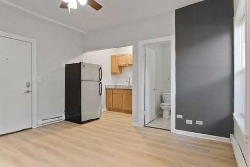 1460 W Fargo Ave #309 - Photo 3 of 21