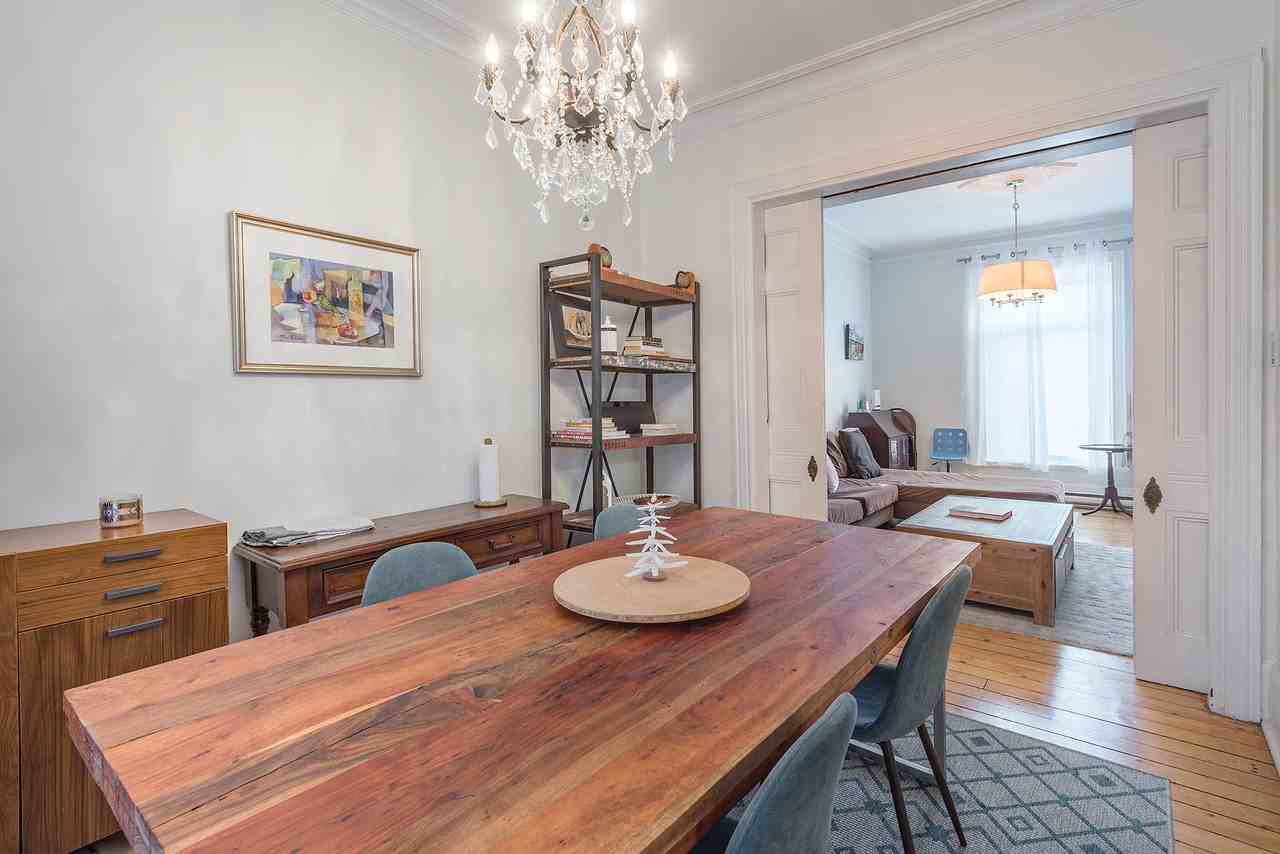 1537 Av de Wrexham - Photo 3 of 20