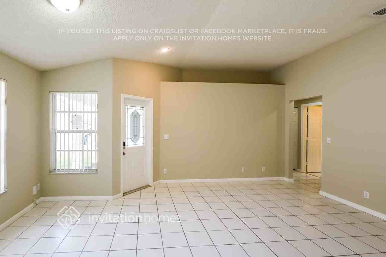 18351 Nw 8th St - Photo 5 of 17