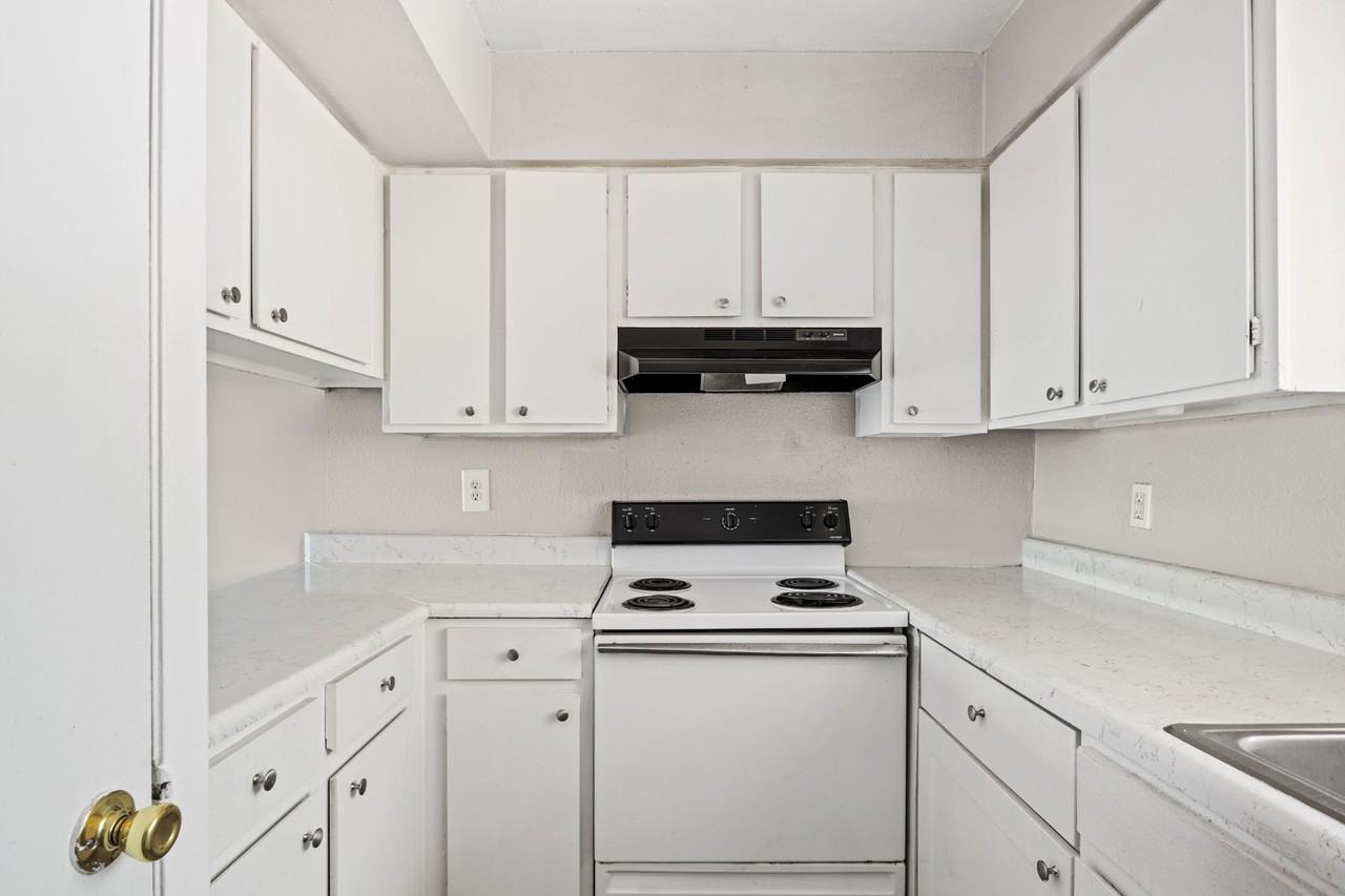 Reserve at Waters - Photo 2 of 48