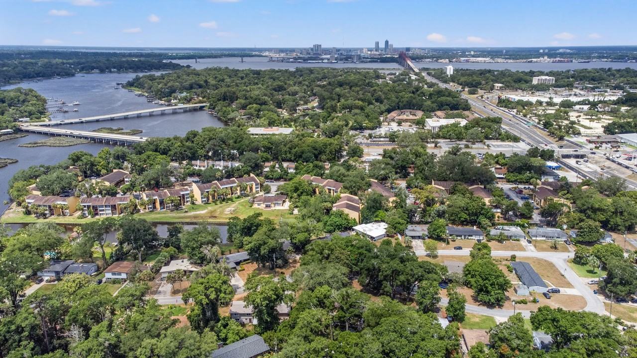 Reserve at Waters - Photo 7 of 48