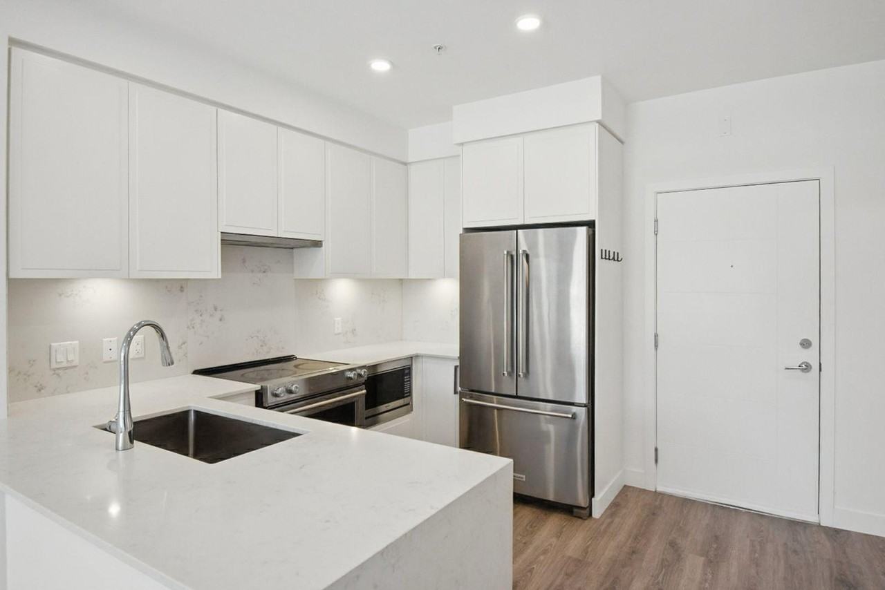 700 Clarke Road - Photo 3 of 16