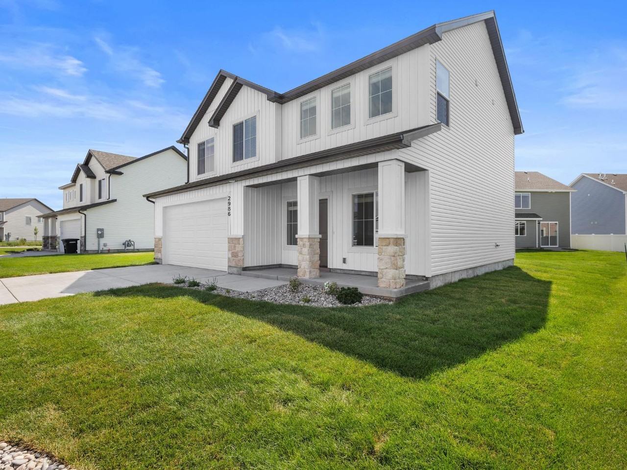 2986 Sydney Dr - Photo 4 of 20