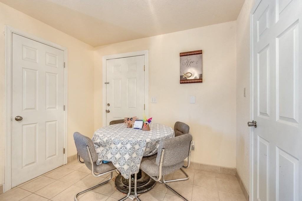 5977 Montoya Dr - Photo 6 of 10