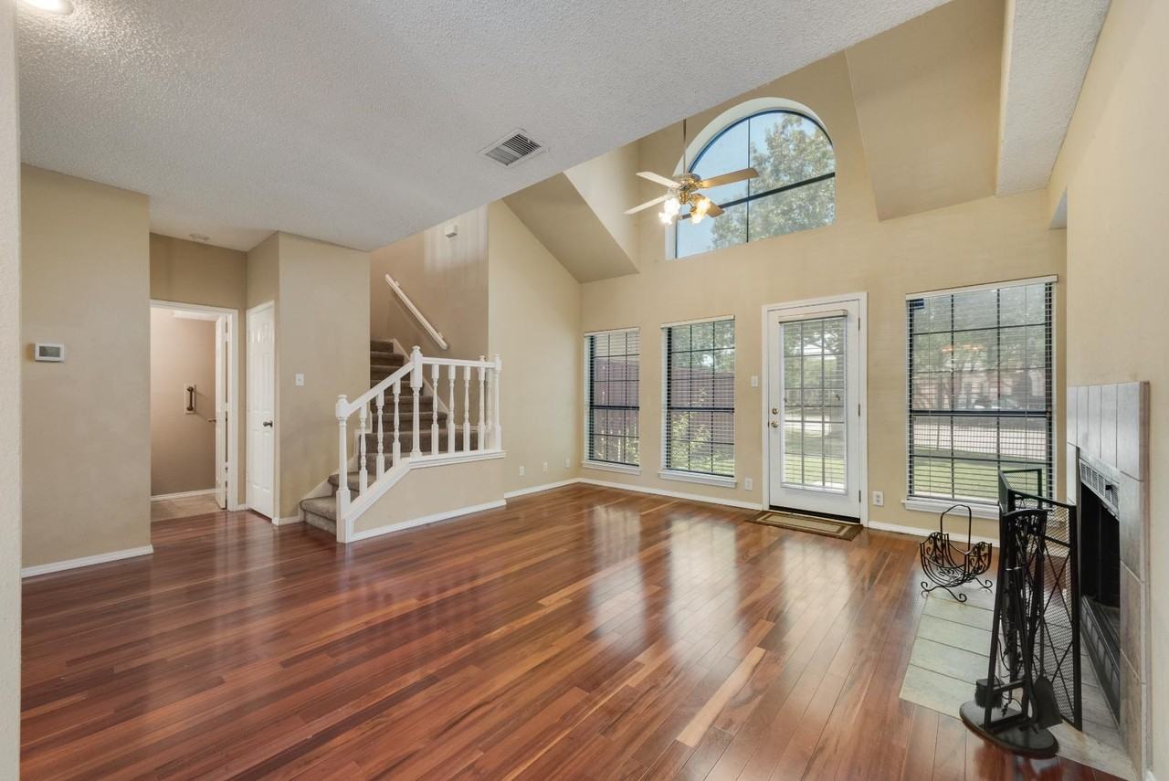 209 Cimarron Trl - Photo 4 of 20