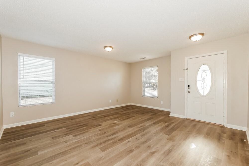 7764 Brandenburg Way - Photo 6 of 17