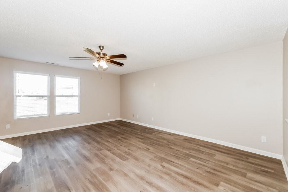 7764 Brandenburg Way - Photo 7 of 17