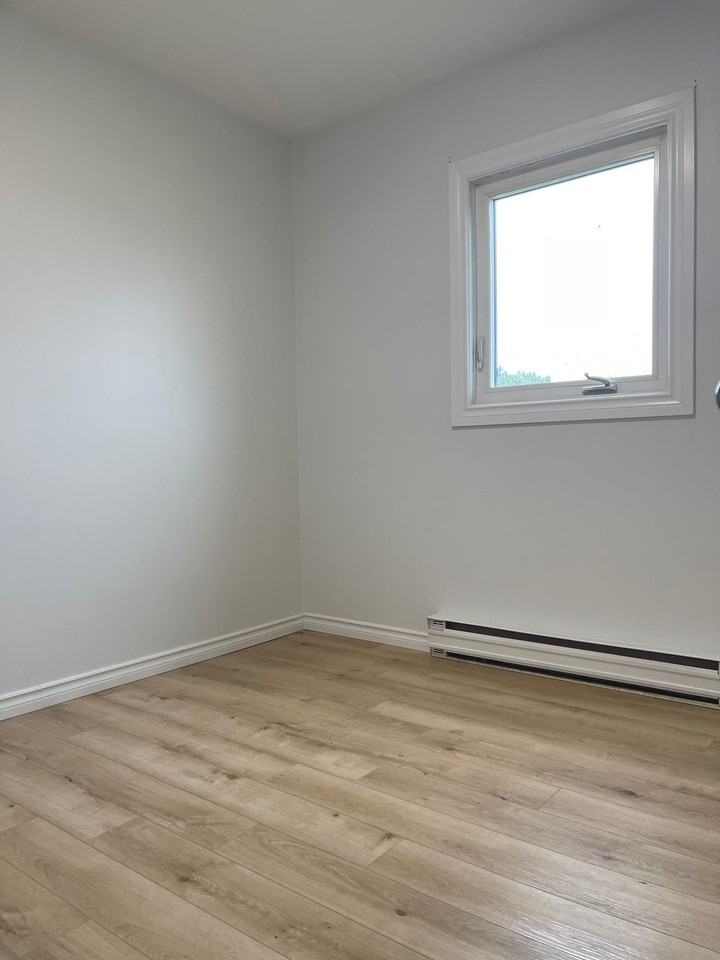 522 Bonita Ave #7 - Photo 6 of 14