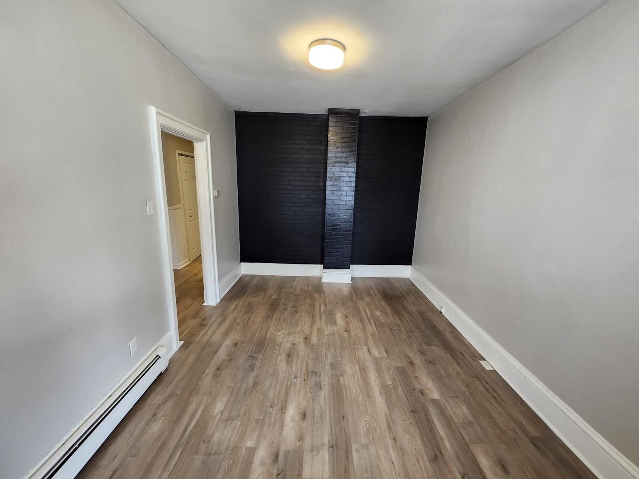 182 Duke St W #182B - Photo 6 of 16