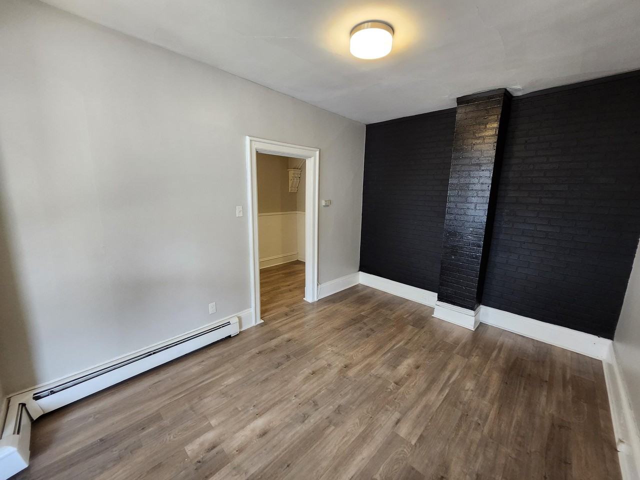 182 Duke St W #182B - Photo 7 of 16